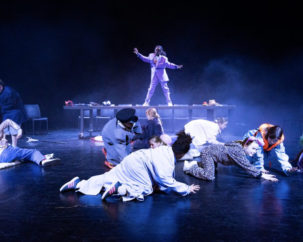 TOEKOMSTVERGADERING 47 MAIN PHOTO